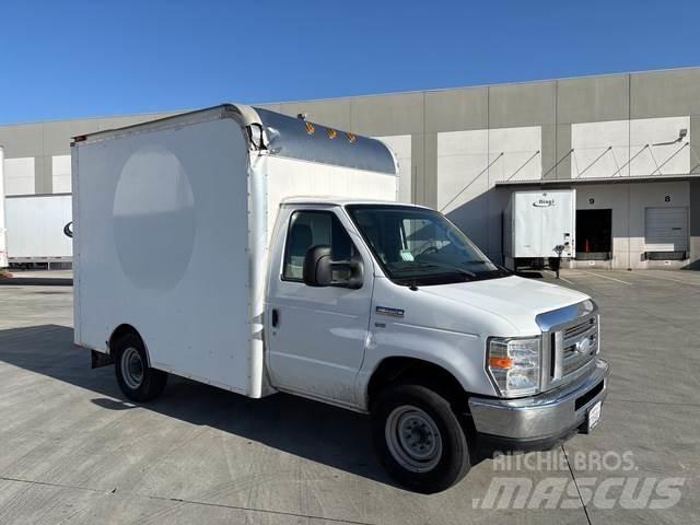 Ford  Camiones con caja de remolque