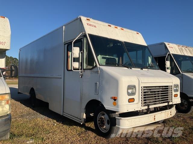 Ford Econoline Vehículos de caha cerrada