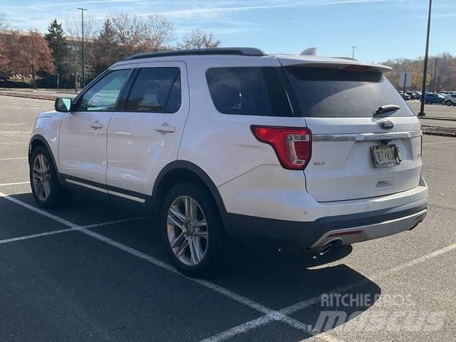 Ford Explorer Carros