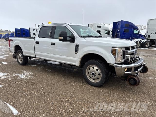 Ford F-250 Caja abierta/laterales abatibles