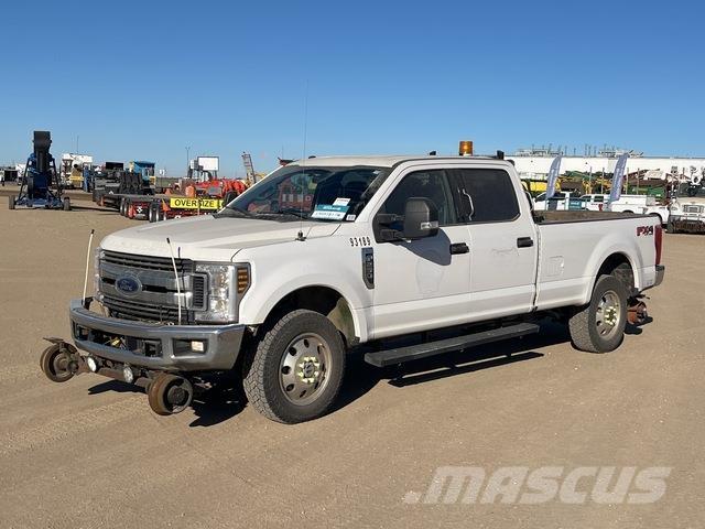 Ford F-250 Caja abierta/laterales abatibles