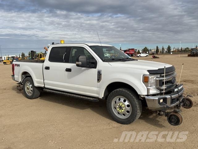 Ford F-250 Caja abierta/laterales abatibles