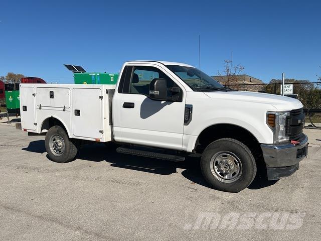 Ford F-250 Caja abierta/laterales abatibles