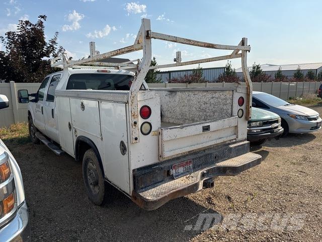 Ford F-350 Caja abierta/laterales abatibles