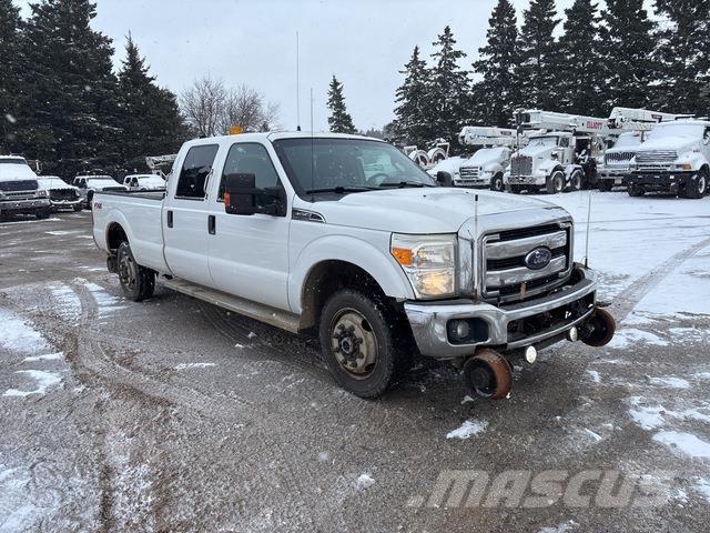 Ford F-350 Caja abierta/laterales abatibles