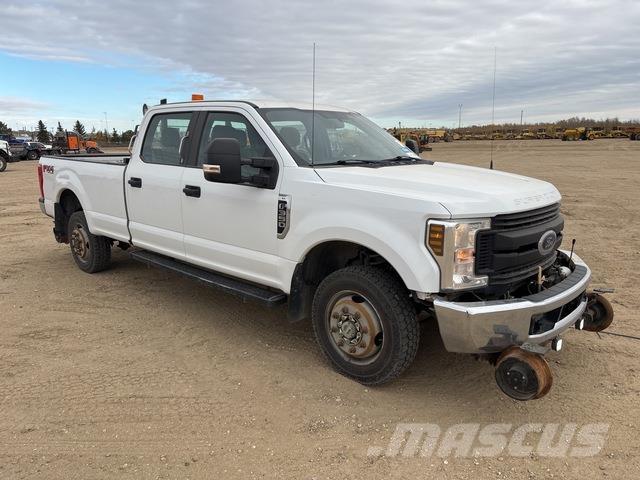 Ford F-350 Caja abierta/laterales abatibles