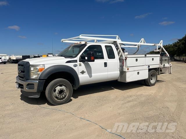 Ford F-450 Camiones de cama baja