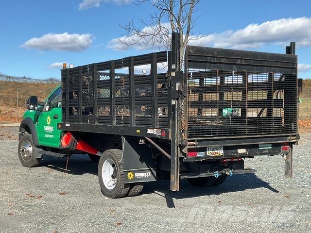 Ford F-450 Camiones de cama baja