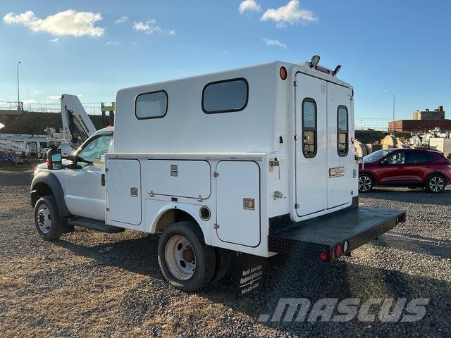 Ford F-450 Caja abierta/laterales abatibles