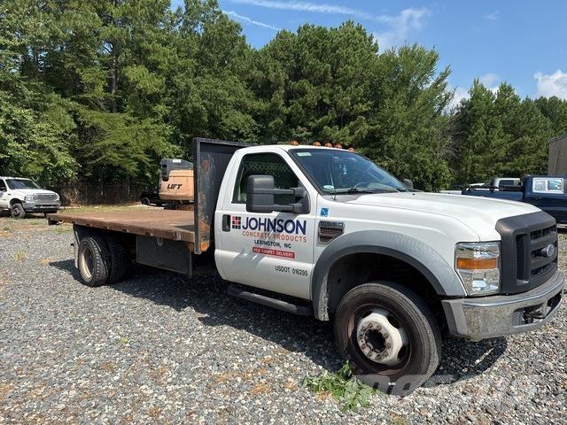 Ford F-550 Camiones de cama baja