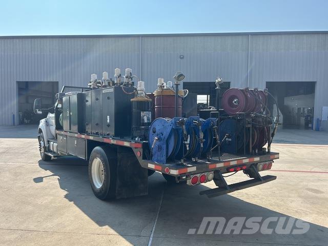 Ford F-750 Camiones cisternas