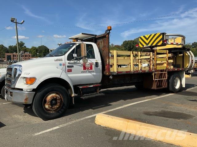Ford F-750 Vehículos municipales multiusos