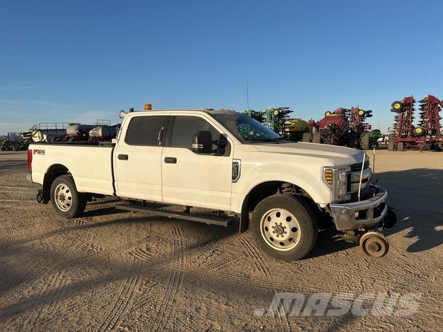 Ford F350 Caja abierta/laterales abatibles