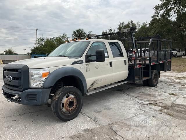 Ford F550 Camiones de cama baja