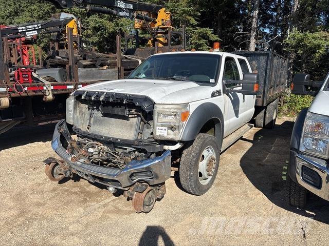 Ford F550 Caja abierta/laterales abatibles