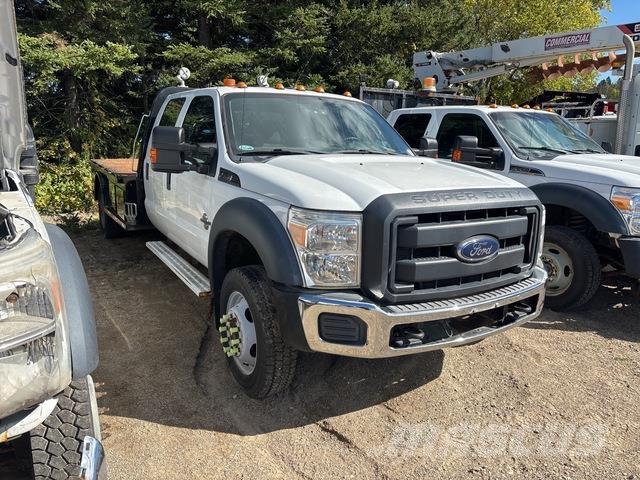 Ford F550 Camiones de cama baja