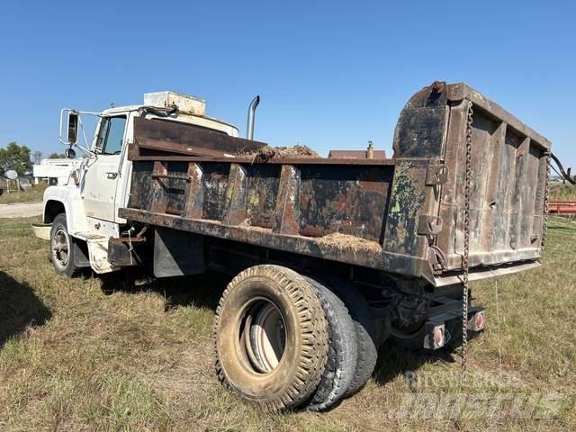 Ford F7000 Bañeras basculantes usadas