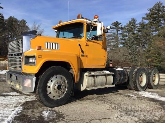 Ford LTL9000 Cabinas