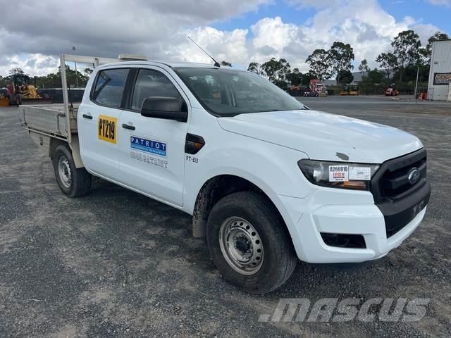 Ford Ranger Caja abierta/laterales abatibles