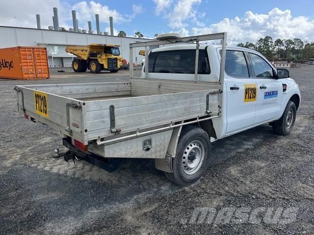 Ford Ranger Caja abierta/laterales abatibles