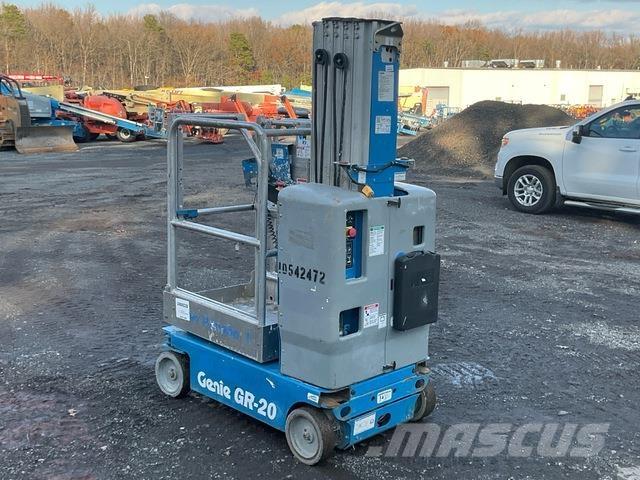 Genie GR-20 Plataformas con jaula de elevación