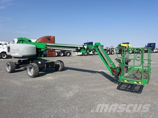 Genie S-45XC Plataformas con brazo de elevación telescópico