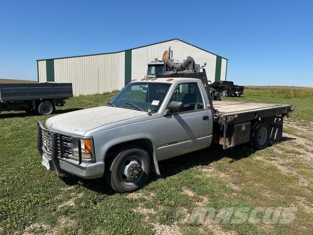 GMC 3500 Camiones de cama baja