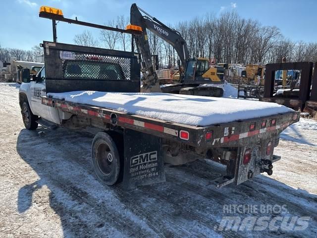 GMC 3500HD Camiones de cama baja