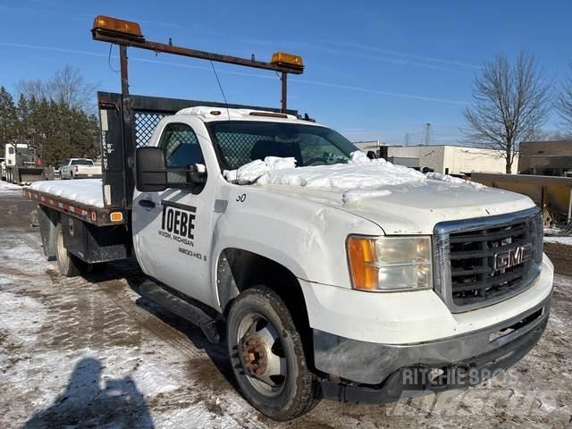 GMC 3500HD Camiones de cama baja