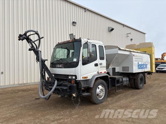 GMC T7500 Otros