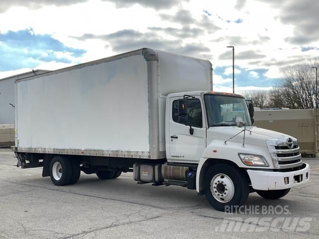 Hino  Camiones con caja de remolque