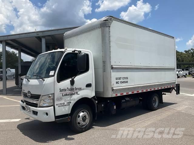 Hino 155 Camiones con caja de remolque