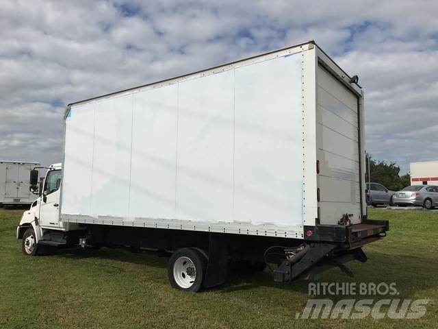 Hino 185 Camiones con caja de remolque