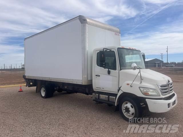 Hino 185 Camiones con caja de remolque