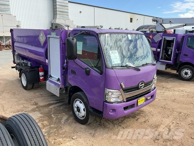 Hino 195 Camiones cisternas