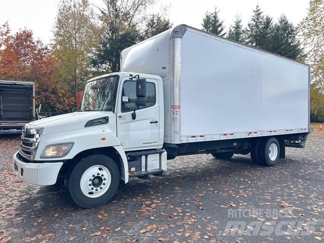 Hino 238 Camiones con caja de remolque