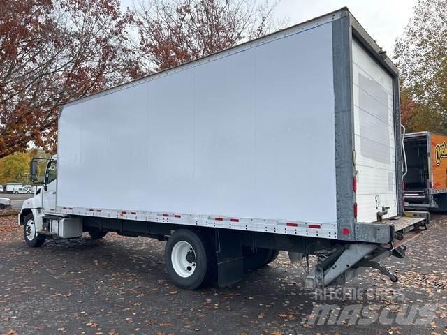 Hino 238 Camiones con caja de remolque