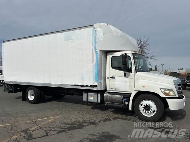 Hino 238 Camiones con caja de remolque