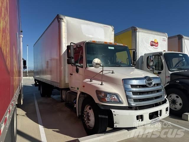 Hino 268 Camiones con caja de remolque