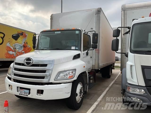 Hino 268 Camiones con caja de remolque