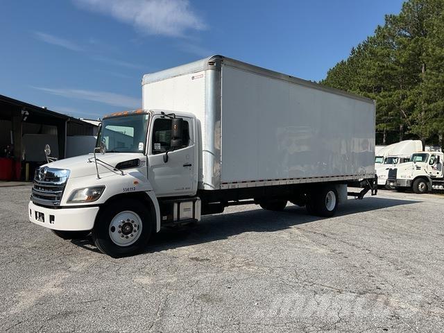 Hino 268 Camiones con caja de remolque