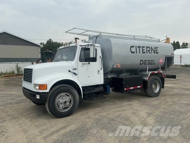 International  Camiones cisternas