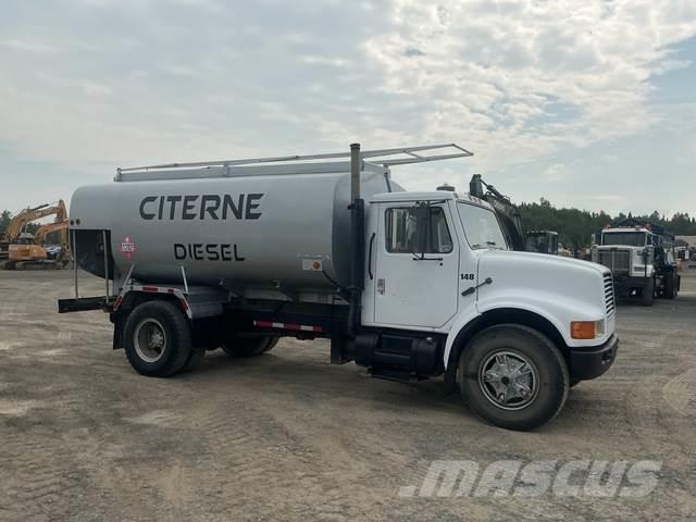 International  Camiones cisternas