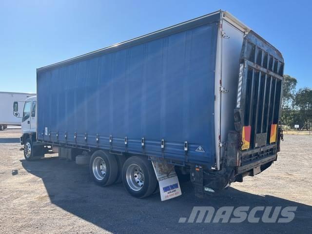 Isuzu FVR 950 Camiones de caja de lona