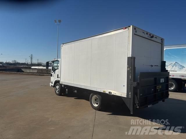 Isuzu NPR Camiones con caja de remolque