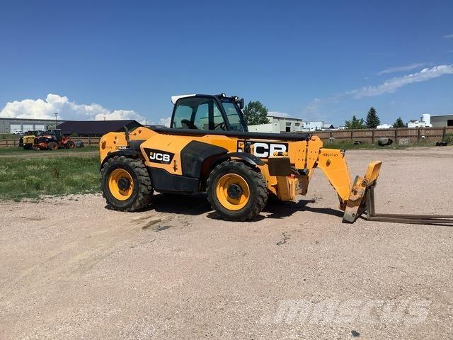 JCB 535-140 Carretillas telescópicas