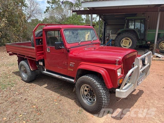Jeep CJ10 Otros