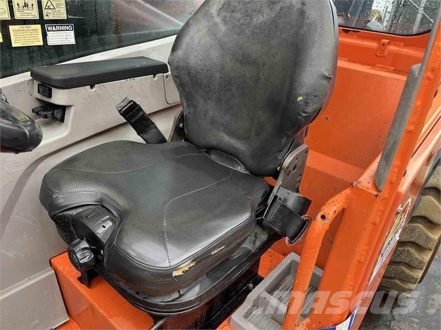 JLG 1055 Carretillas telescópicas