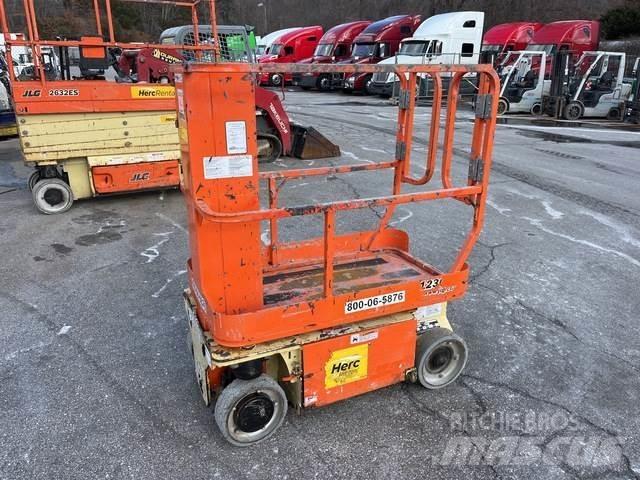 JLG 1230ES Plataformas con jaula de elevación