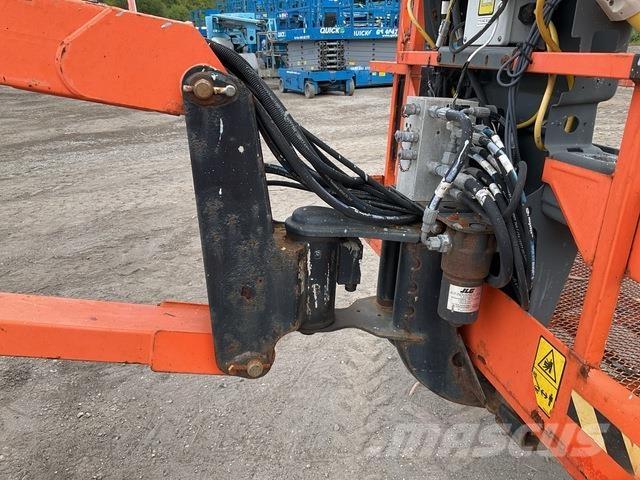 JLG 1350SJP Plataformas con brazo de elevación manual